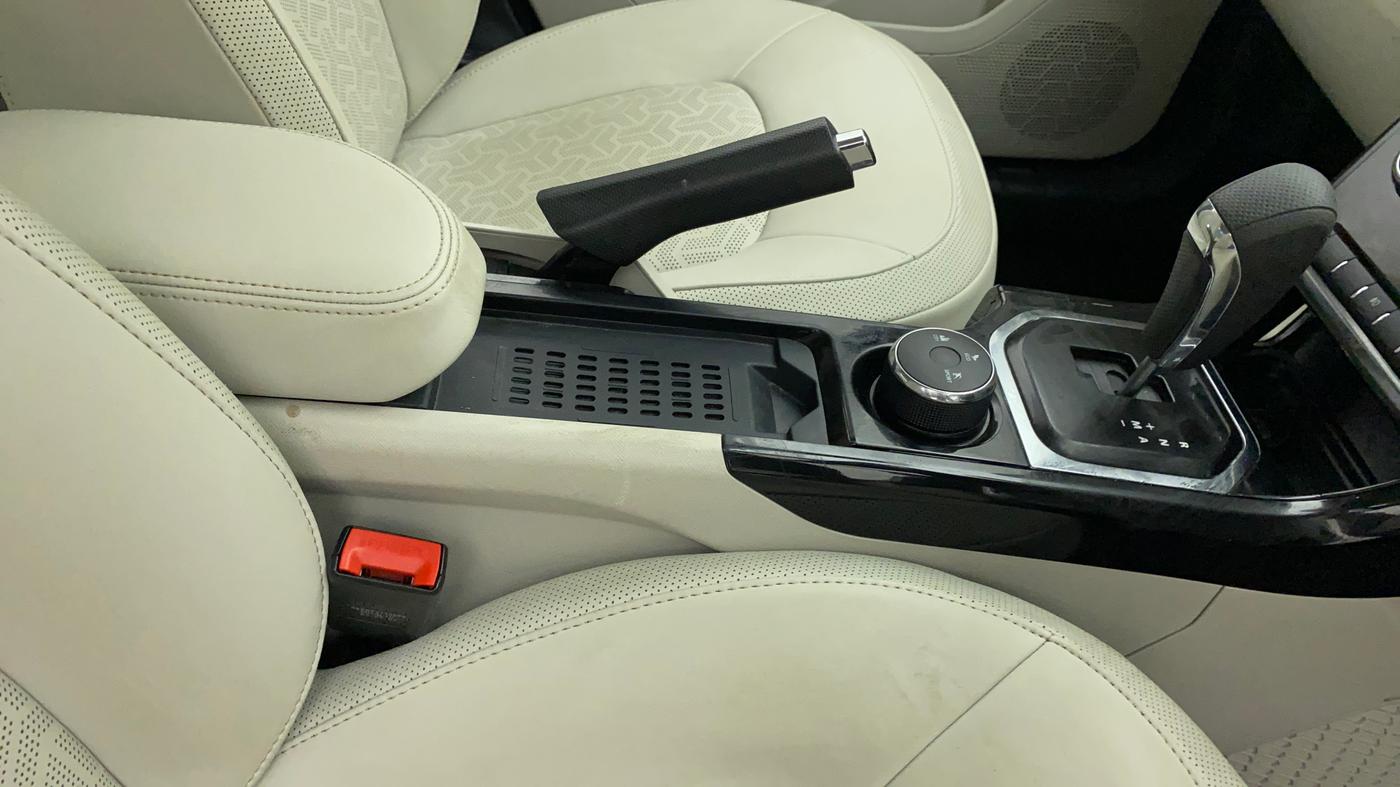 2023 Tata NEXON XZA PLUS (L) DUAL TONE, Petrol, Automatic, 3,454 km, Gear Lever