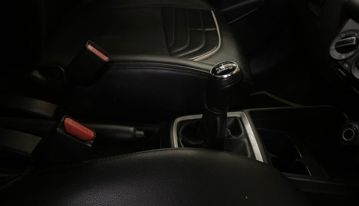 2019 Maruti Swift LXI, Petrol, Manual, 78,446 km, Gear Lever