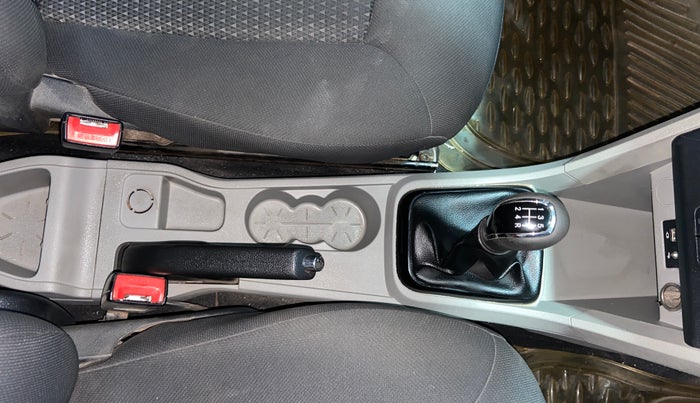 2018 Tata Tiago XZ PETROL, Petrol, Manual, 31,671 km, Gear Lever