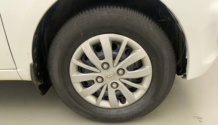 2013 Hyundai i10 SPORTZ 1.2 AT, Petrol, Automatic, 28,452 km, Right Front Wheel