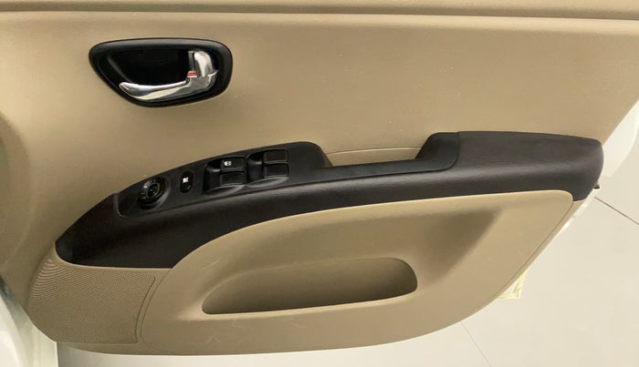 2013 Hyundai i10 SPORTZ 1.2 AT, Petrol, Automatic, 28,452 km, Driver Side Door Panels Control