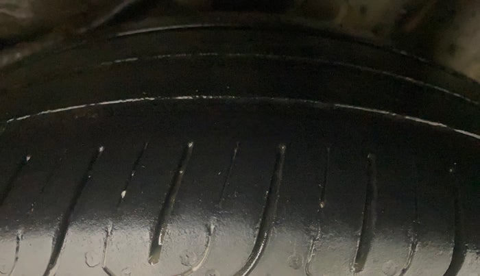 2017 Honda Amaze 1.2L I-VTEC VX, Petrol, Manual, 69,568 km, Left Rear Tyre Tread