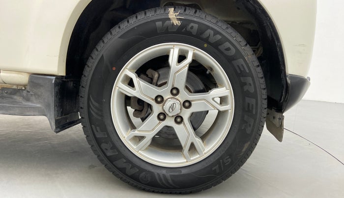 2016 Mahindra Scorpio S10, Diesel, Manual, 66,870 km, Right Front Wheel