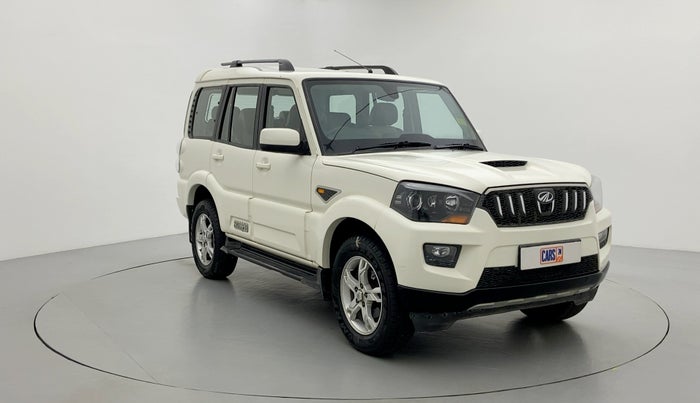 2016 Mahindra Scorpio S10, Diesel, Manual, 66,870 km, Right Front Diagonal