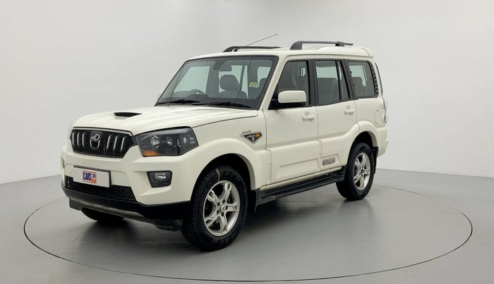 2016 Mahindra Scorpio S10, Diesel, Manual, 66,870 km, Left Front Diagonal