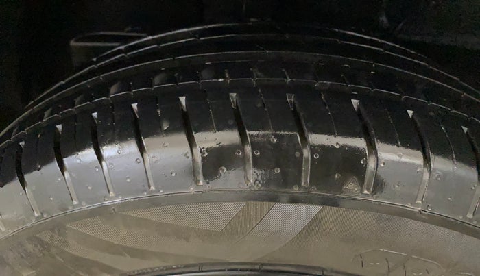 2022 Tata PUNCH ADVENTURE MT, Petrol, Manual, 13,148 km, Right Rear Tyre Tread