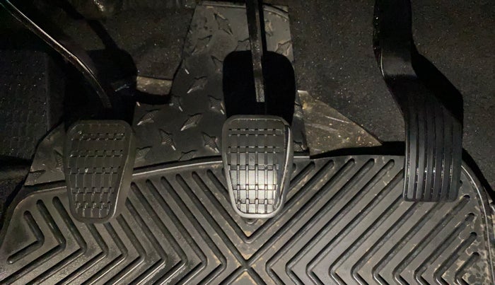 2022 Tata PUNCH ADVENTURE MT, Petrol, Manual, 13,148 km, Pedals