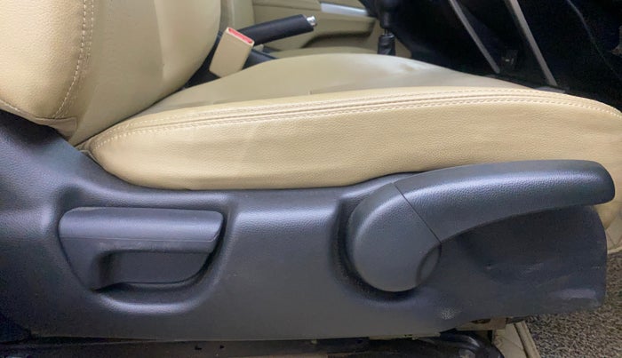 2018 Honda City 1.5L I-DTEC VX, Diesel, Manual, 33,999 km, Driver Side Adjustment Panel