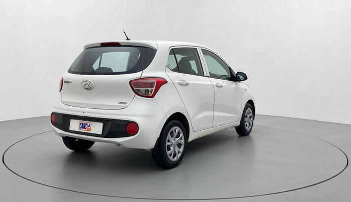 2017 Hyundai Grand i10 Magna 1.2 AT  VTVT, Petrol, Automatic, 40,661 km, Right Back Diagonal