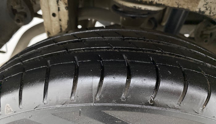 2019 Maruti Alto LXI, Petrol, Manual, 63,951 km, Right Rear Tyre Tread