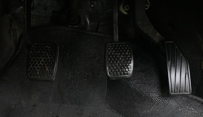 2019 Maruti Alto LXI, Petrol, Manual, 63,951 km, Pedals