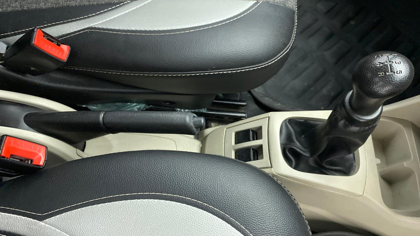 2019 Maruti Alto LXI, Petrol, Manual, 63,951 km, Gear Lever