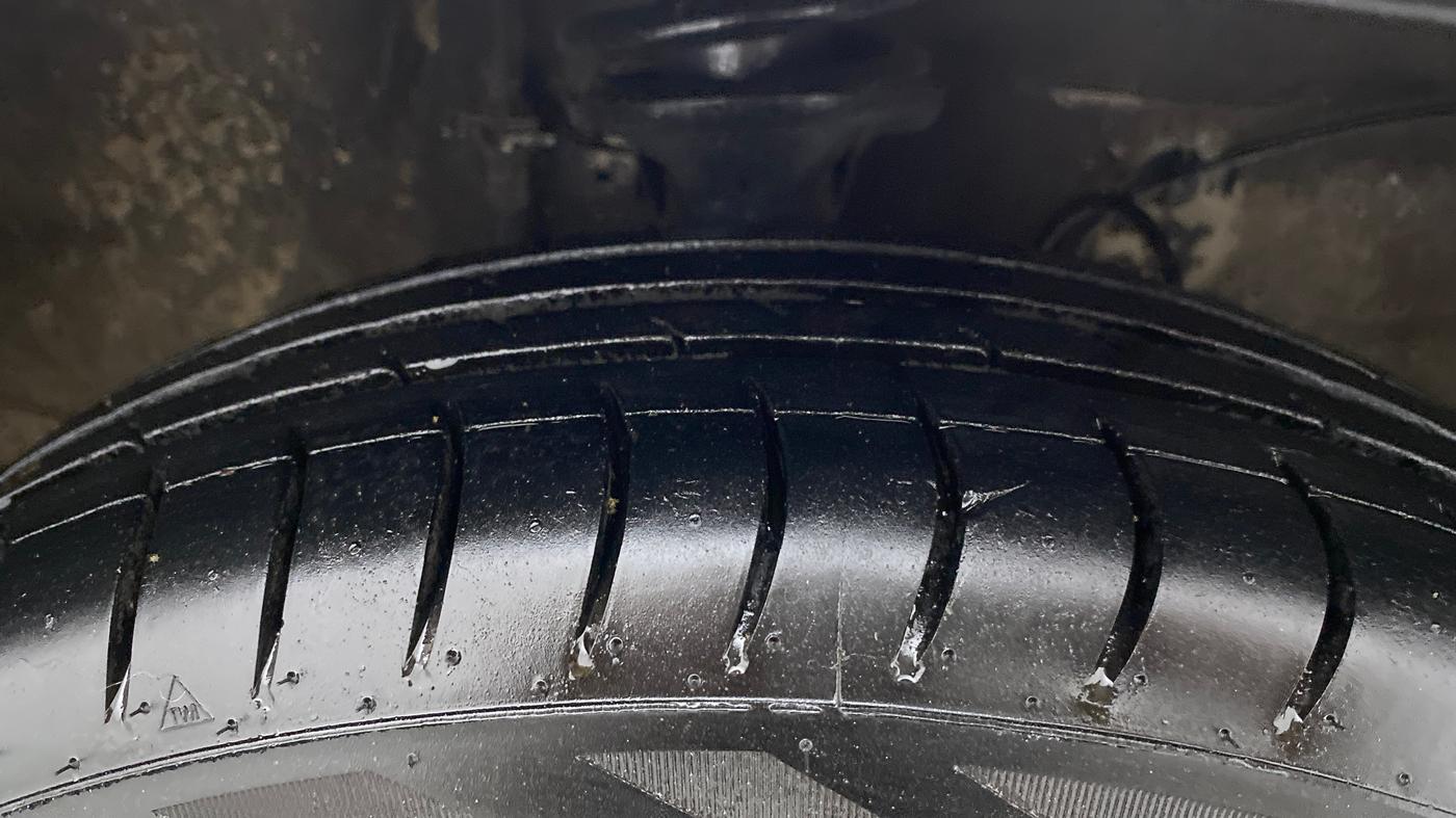 2019 Maruti Alto LXI, Petrol, Manual, 63,951 km, Right Front Tyre Tread