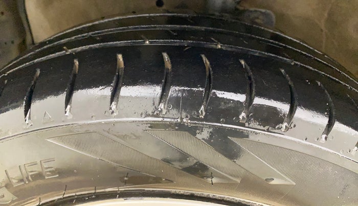 2017 Maruti Celerio VXI AMT, Petrol, Automatic, 71,770 km, Left Front Tyre Tread