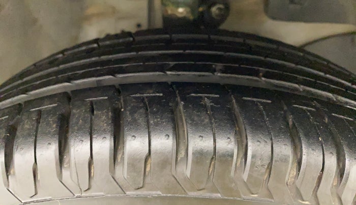 2016 Honda Brio 1.2 S MT I VTEC, Petrol, Manual, 65,063 km, Right Front Tyre Tread