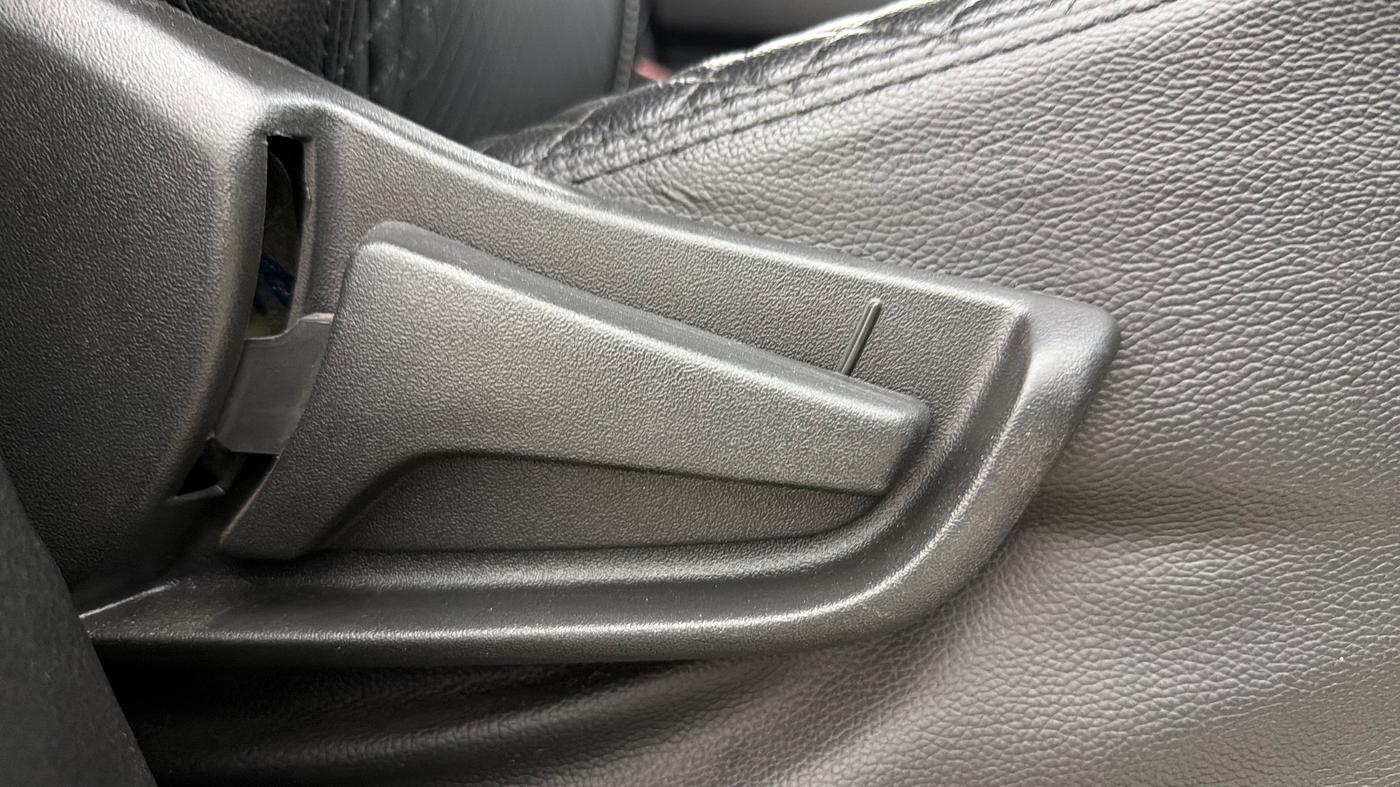 2023 Maruti S PRESSO VXI, Petrol, Manual, 29,532 km, Driver Side Adjustment Panel