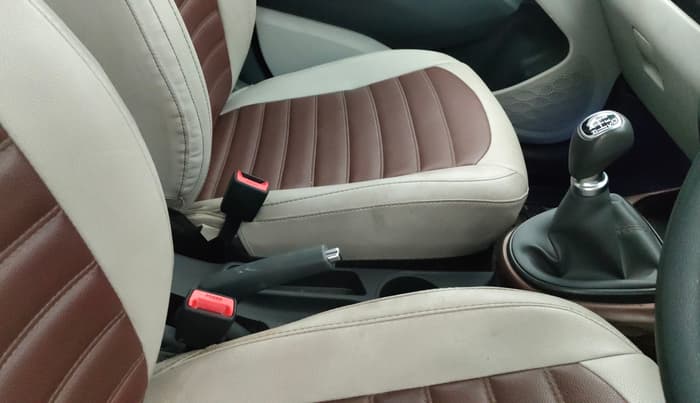 2023 Hyundai AURA SX 1.2 CNG, CNG, Manual, 56,202 km, Gear Lever