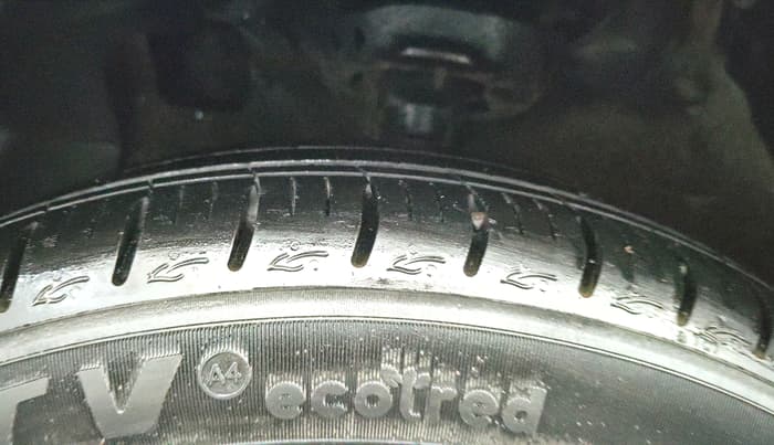 2023 Hyundai AURA SX 1.2 CNG, CNG, Manual, 56,202 km, Left Front Tyre Tread