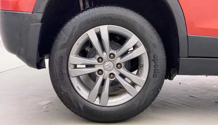 2018 Maruti Vitara Brezza ZDI, Diesel, Manual, 55,043 km, Right Rear Wheel