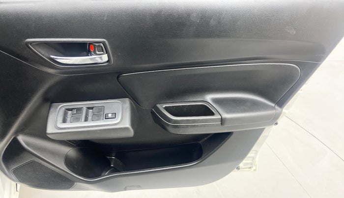 2020 Maruti Swift LXI D, Petrol, Manual, 20,179 km, Driver Side Door Panels Control