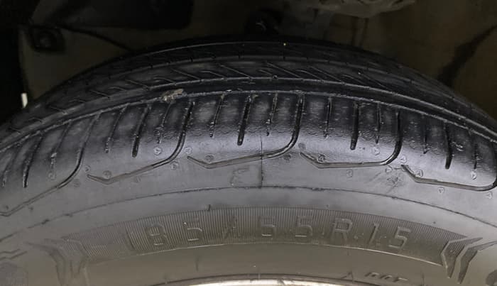 2013 Honda City 1.5L I-VTEC S MT, CNG, Manual, 1,18,684 km, Left Front Tyre Tread