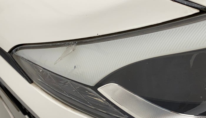 2016 Hyundai Elite i20 ASTA 1.2 (O), Petrol, Manual, 65,395 km, Left headlight - Minor scratches