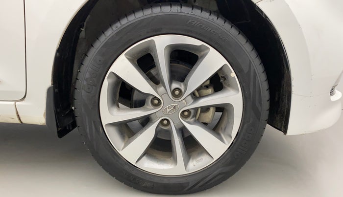 2016 Hyundai Elite i20 ASTA 1.2 (O), Petrol, Manual, 65,395 km, Right Front Wheel