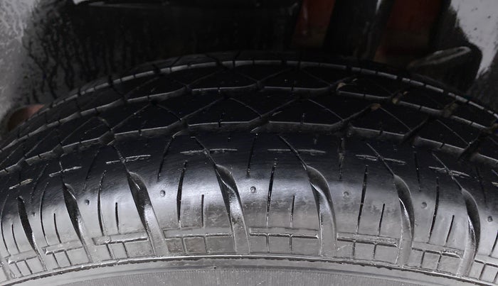 2017 Maruti Dzire VXI, Petrol, Manual, 78,096 km, Left Rear Tyre Tread