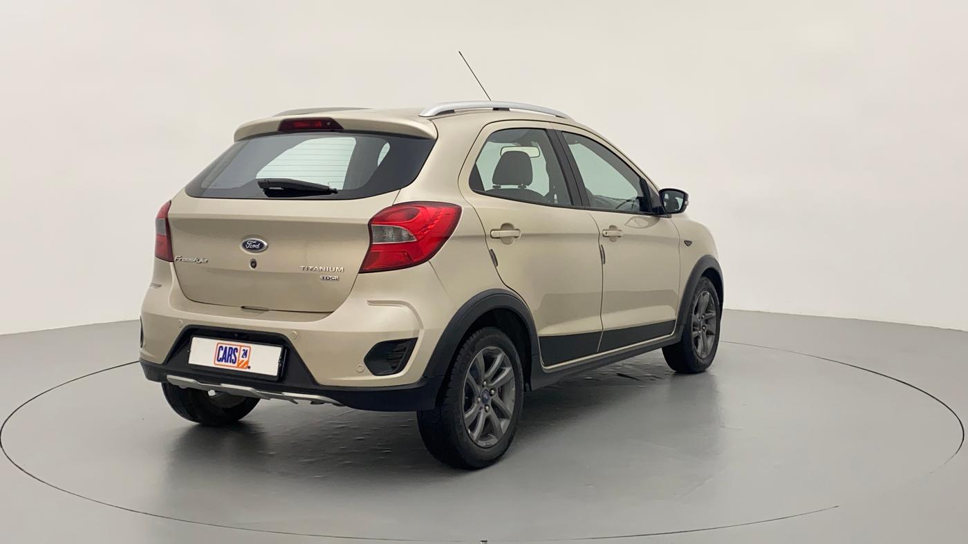 2018 Ford FREESTYLE TITANIUM 1.5 TDCI, Diesel, Manual, 75,456 km, Right Back Diagonal (45- Degree) View
