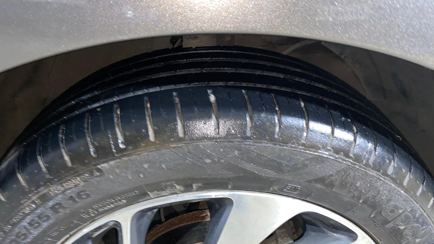 2020 Maruti Baleno ZETA CVT PETROL 1.2, Petrol, Automatic, 23,932 km, Right Front Tyre Tread