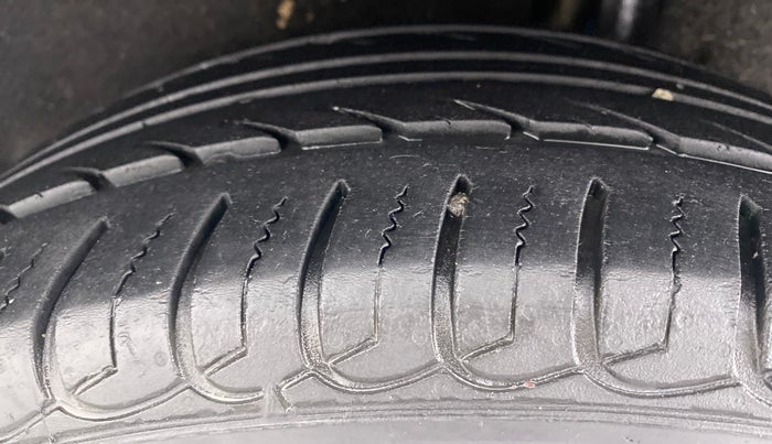2018 Ford Ecosport 1.5 TITANIUM PLUS TI VCT AT, Petrol, Automatic, 43,045 km, Left Rear Tyre Tread