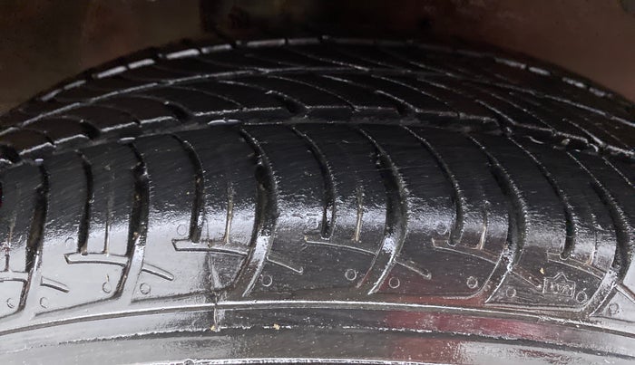 2017 Maruti Celerio ZXI AMT, Petrol, Automatic, 80,958 km, Right Front Tyre Tread