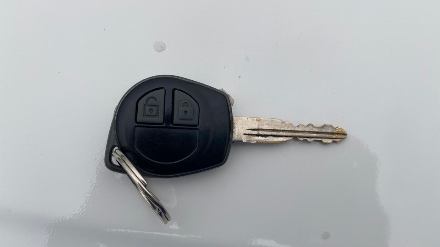 2017 Maruti Wagon R 1.0 VXI, Petrol, Manual, 56,051 km, Key Close Up