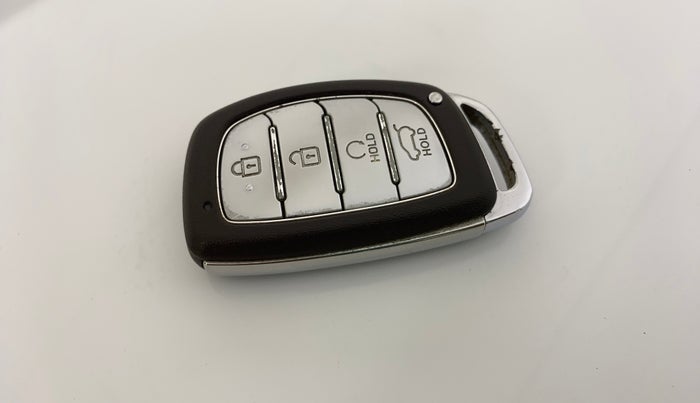 2021 Hyundai ALCAZAR 1.5 SIGNATURE MT 6STR, Diesel, Manual, 46,736 km, Key Close Up