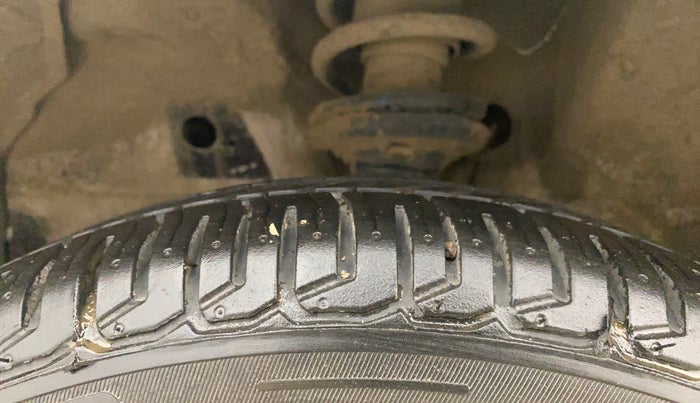 2017 Maruti Wagon R 1.0 VXI, Petrol, Manual, 36,149 km, Left Front Tyre Tread