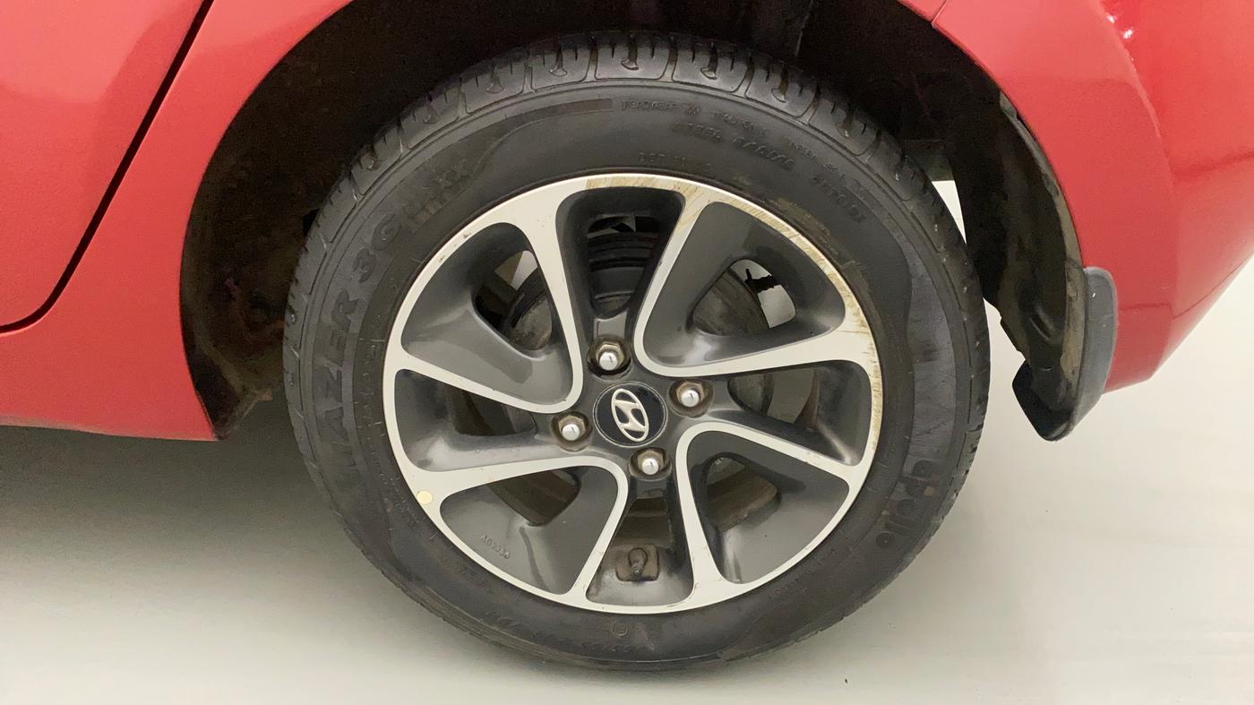 2017 Hyundai Grand i10 SPORTZ (O) AT 1.2 KAPPA VTVT, Petrol, Automatic, 17,542 km, Left Rear Wheel