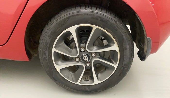 2017 Hyundai Grand i10 SPORTZ (O) AT 1.2 KAPPA VTVT, Petrol, Automatic, 17,542 km, Left Rear Wheel