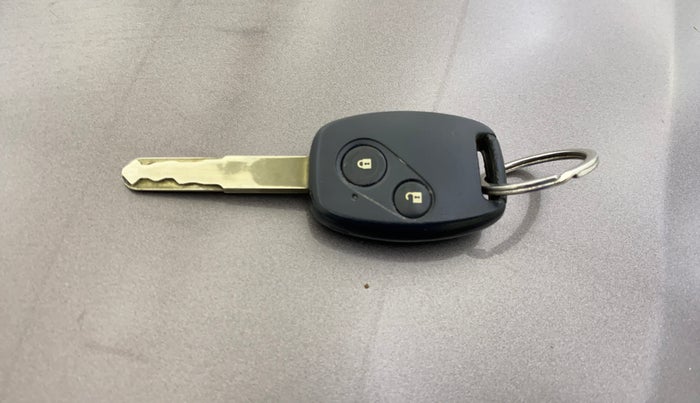 2015 Honda Brio S MT, Petrol, Manual, 49,238 km, Key Close Up