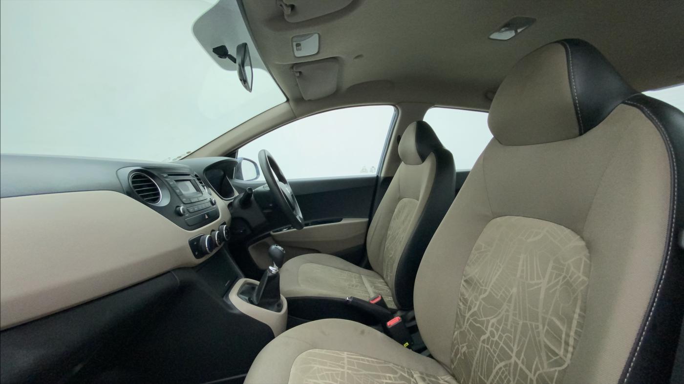 2014 Hyundai Xcent S 1.2, Petrol, Manual, 23,817 km, Right Side Front Door Cabin