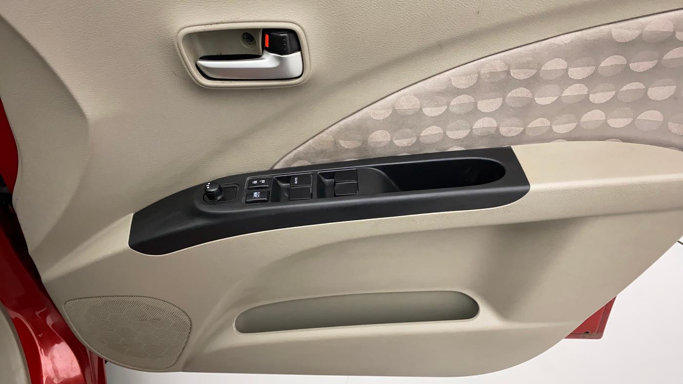 2016 Maruti Celerio ZXI AMT, Petrol, Automatic, 33,077 km, Driver Side Door Panels Control