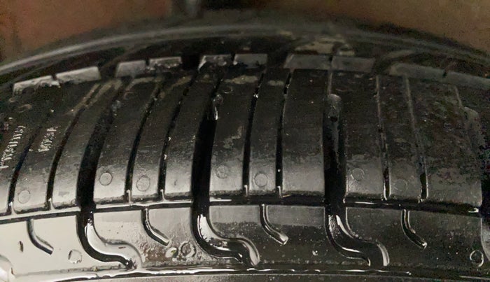 2016 Maruti Celerio ZXI AMT, Petrol, Automatic, 33,077 km, Right Rear Tyre Tread