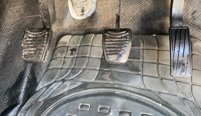 2019 Mahindra MARAZZO M2 7STR, Diesel, Manual, 69,853 km, Pedals