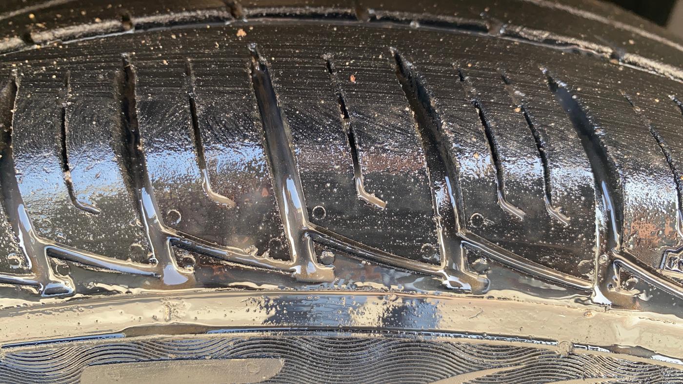 2019 Mahindra MARAZZO M2 7STR, Diesel, Manual, 69,907 km, Right Front Tyre Tread