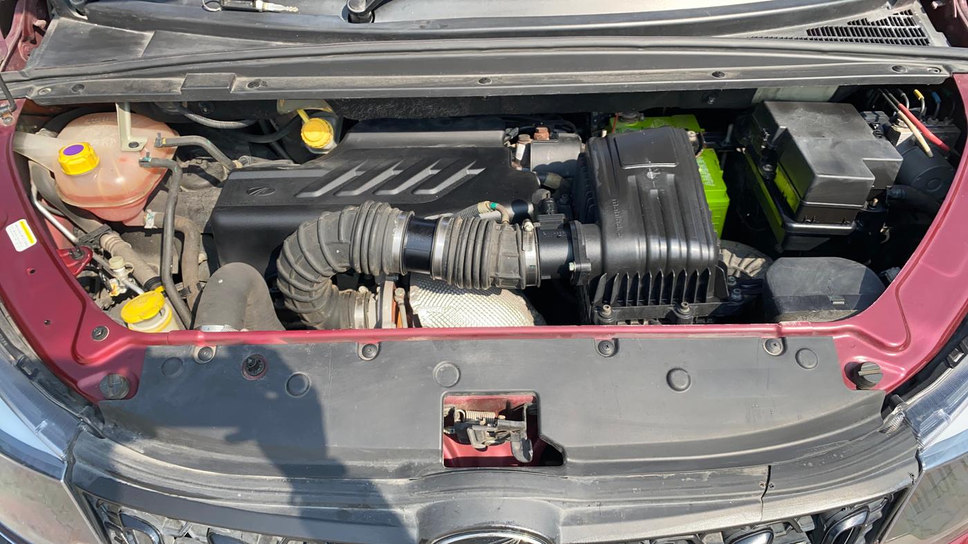 2019 Mahindra MARAZZO M2 7STR, Diesel, Manual, 69,907 km, Engine View