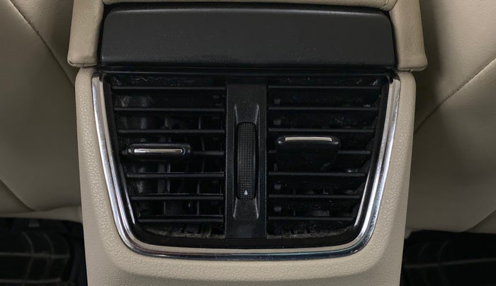 2014 Skoda Octavia AMBITION 2.0 TDI CR AT, Diesel, Automatic, 70,852 km, Rear AC Vents