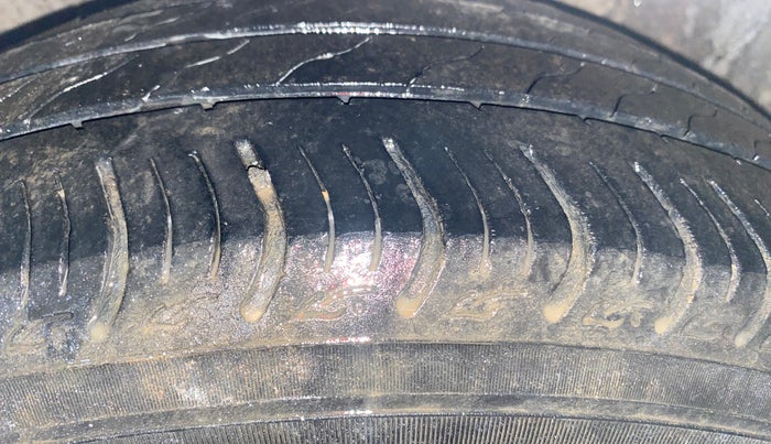 2022 Honda Amaze 1.2L I-VTEC VX, CNG, Manual, 59,649 km, Right Rear Tyre Tread
