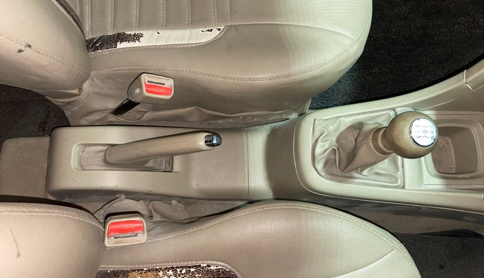 2016 Maruti Ertiga ZDI SHVS, Diesel, Manual, 58,297 km, Gear Lever