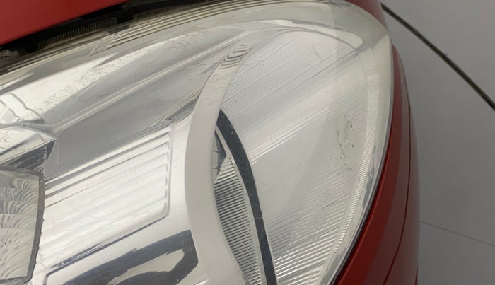 2012 Maruti Swift VXI, Petrol, Manual, 92,850 km, Right headlight - Minor scratches
