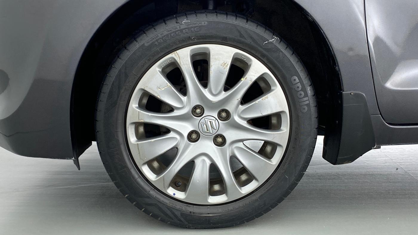 2017 Maruti Baleno ALPHA 1.2 K12, Petrol, Manual, 25,586 km, Left Front Wheel