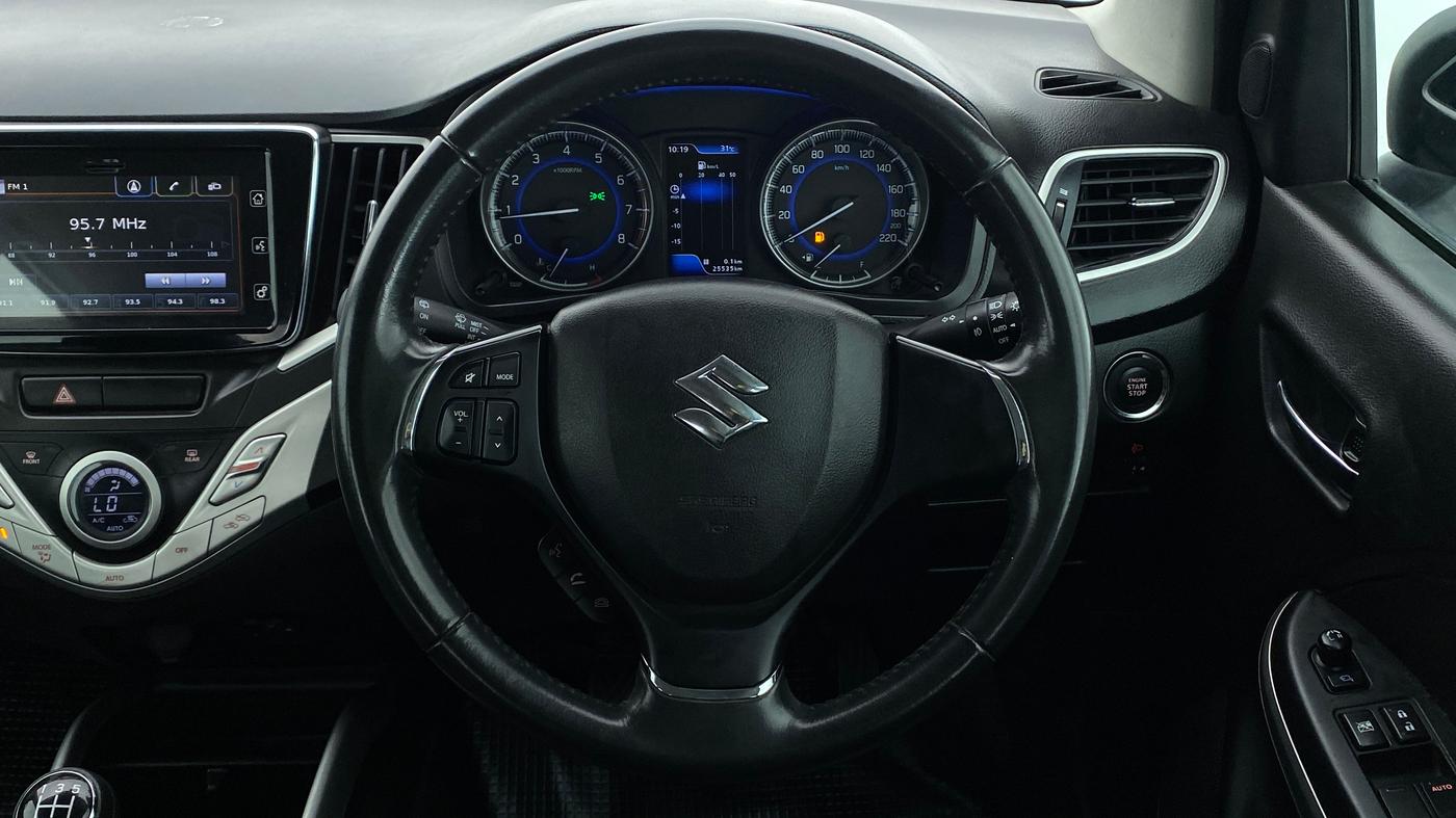 2017 Maruti Baleno ALPHA 1.2 K12, Petrol, Manual, 25,586 km, Steering Wheel Close Up